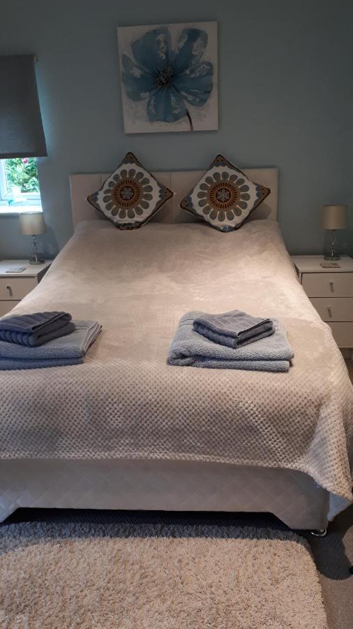 Santi Bhavana Bed & Breakfast Уестбъри Екстериор снимка