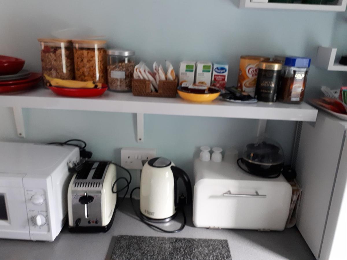 Santi Bhavana Bed & Breakfast Уестбъри Екстериор снимка